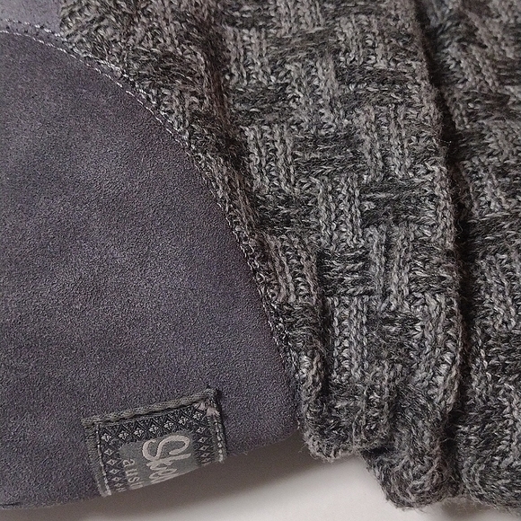 SKECHERS Australia Keepsakes Meadow Grey Knit Faux Fur Sweater Boots Size 9 - Picture 9 of 9